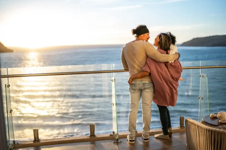 How to Manage Relationship Stress During Travel: Practical Guide